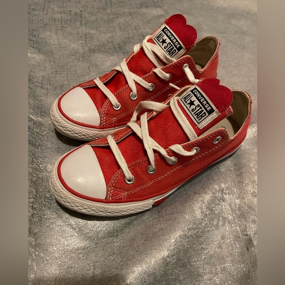 Rare Red Heart Converse size 3Y - Picture 10 of 13